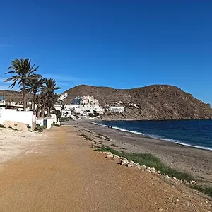 https://apartamento-junto-a-la-playa-carboneras.es-andalucia.com
