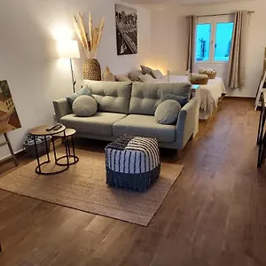 https://apt-hestia-studio.in-canary-islands.com